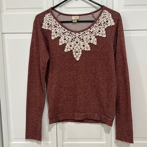 Daytrip size S maroon sweater